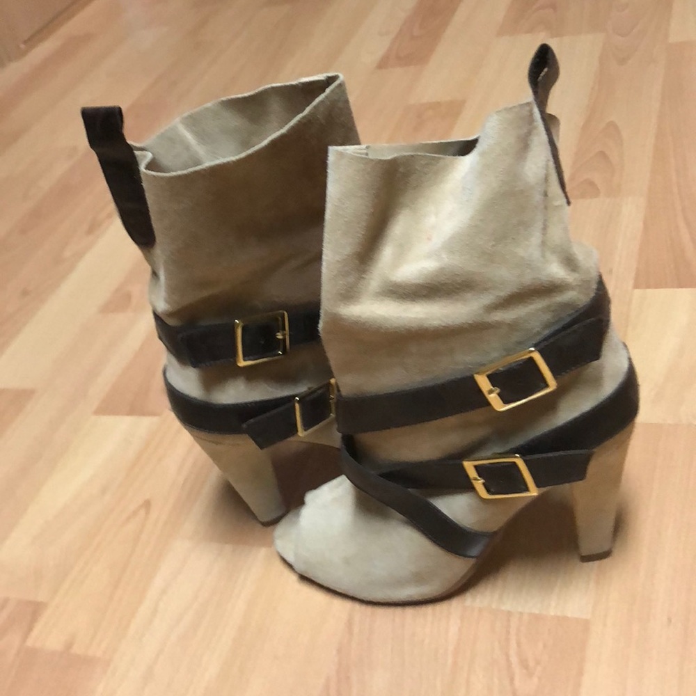 Woman’s booties